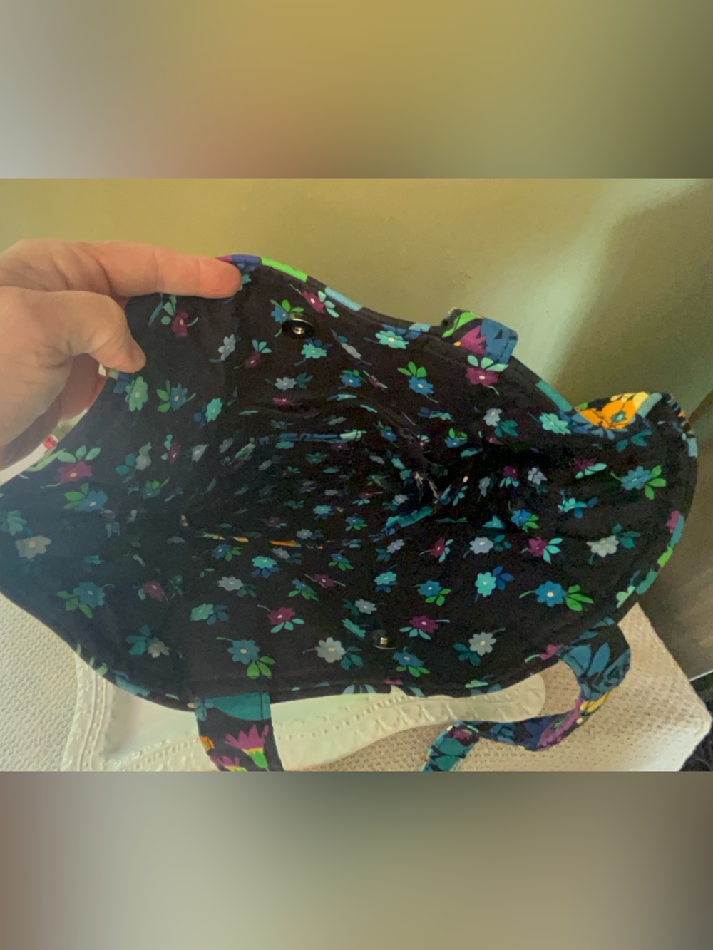 Vera Bradley Tote in the retired "Midnight Blues" pattern - Picture 3 of 10